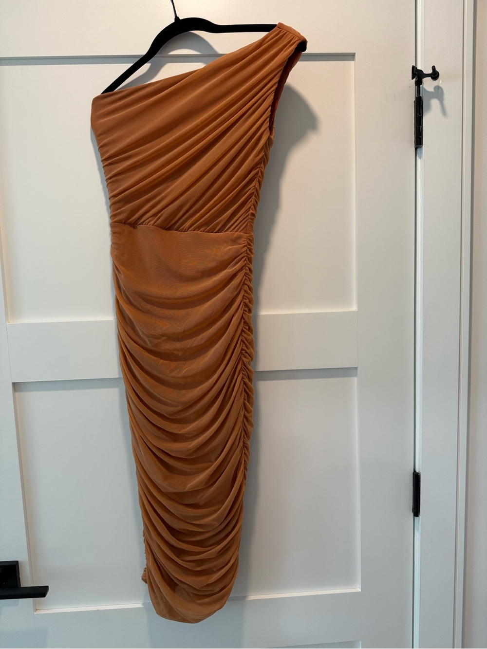 Nookie One-Shoulder Ruched Midi Dress in Camel Brown